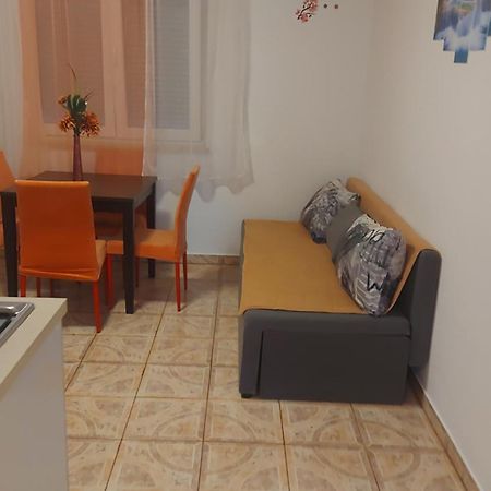 Apartman Sneky 沃德年 外观 照片
