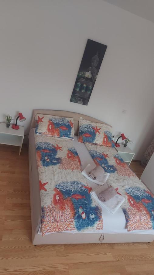 Apartman Sneky 沃德年 外观 照片